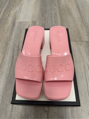 Gucci Pink Patent  Block Heel Mules